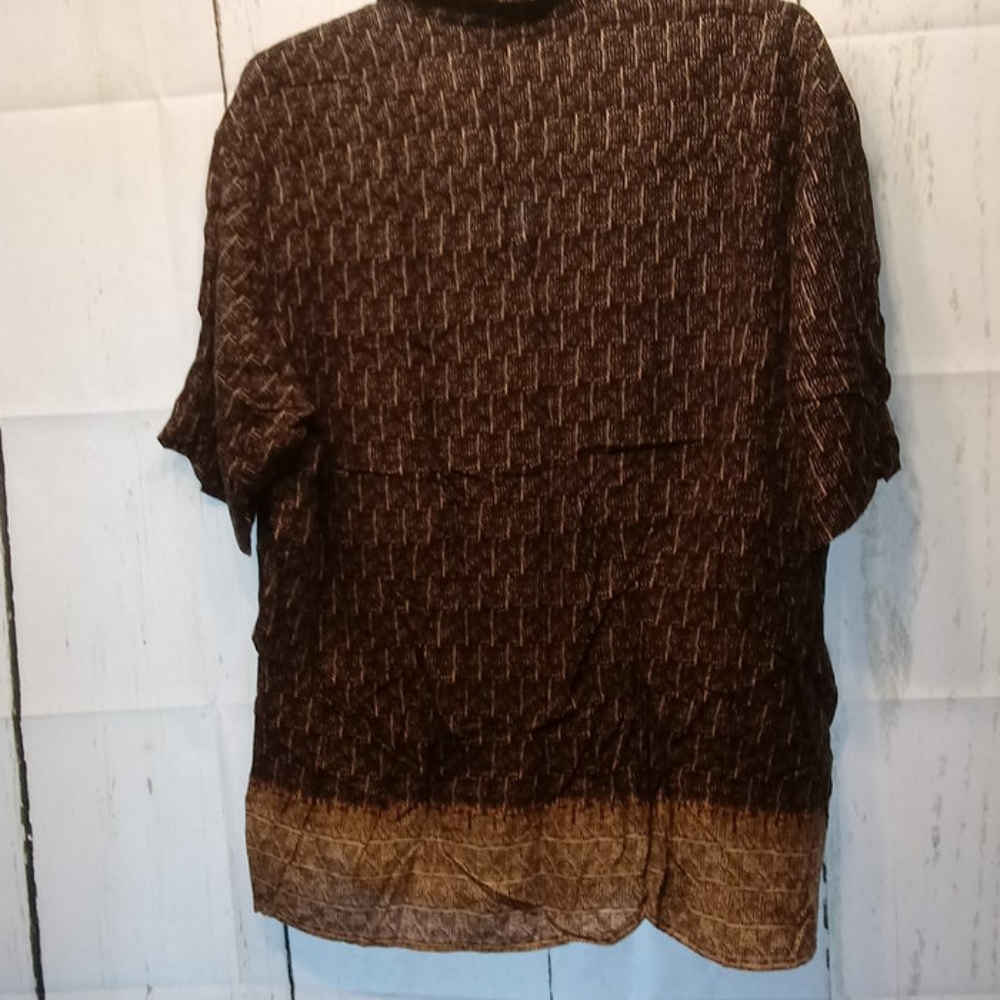 Shirt - Picture 3 of 4